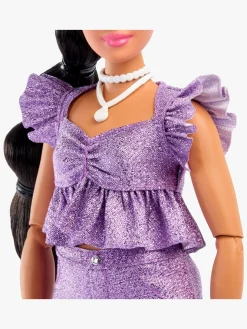 Barbie Deluxe Style Dukke i Lilla Outfit