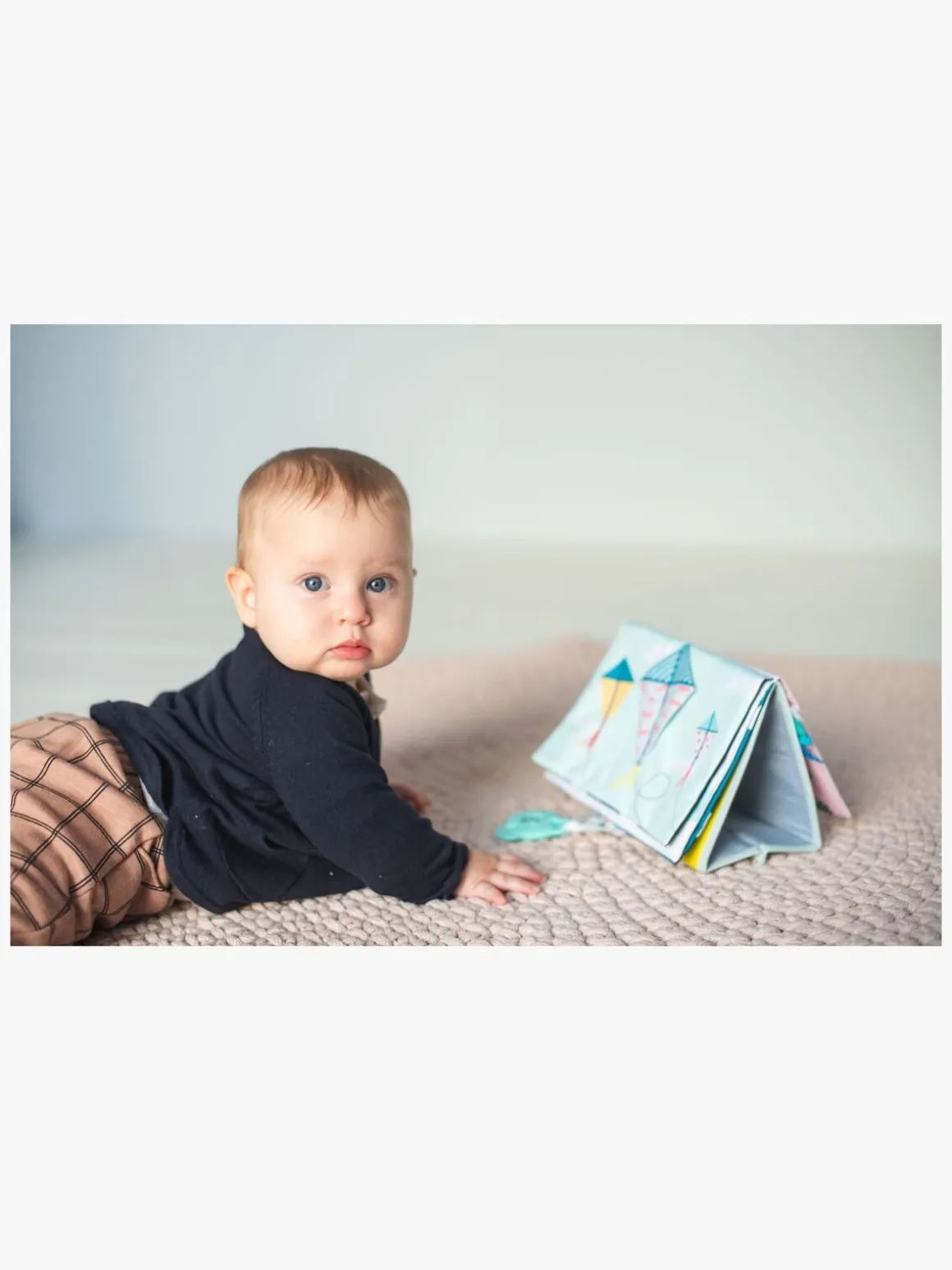 TAF Toys Tummy-Time Bog